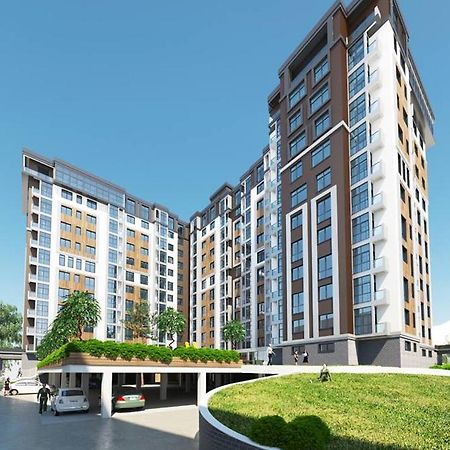 Люкс Апартаменти В Центрі Міста ,Жк Театральний Rivne Eksteriør billede