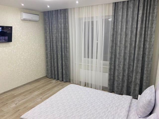 Люкс Апартаменти В Центрі Міста ,Жк Театральний Rivne Eksteriør billede