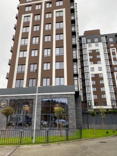 Люкс Апартаменти В Центрі Міста ,Жк Театральний Rivne Eksteriør billede